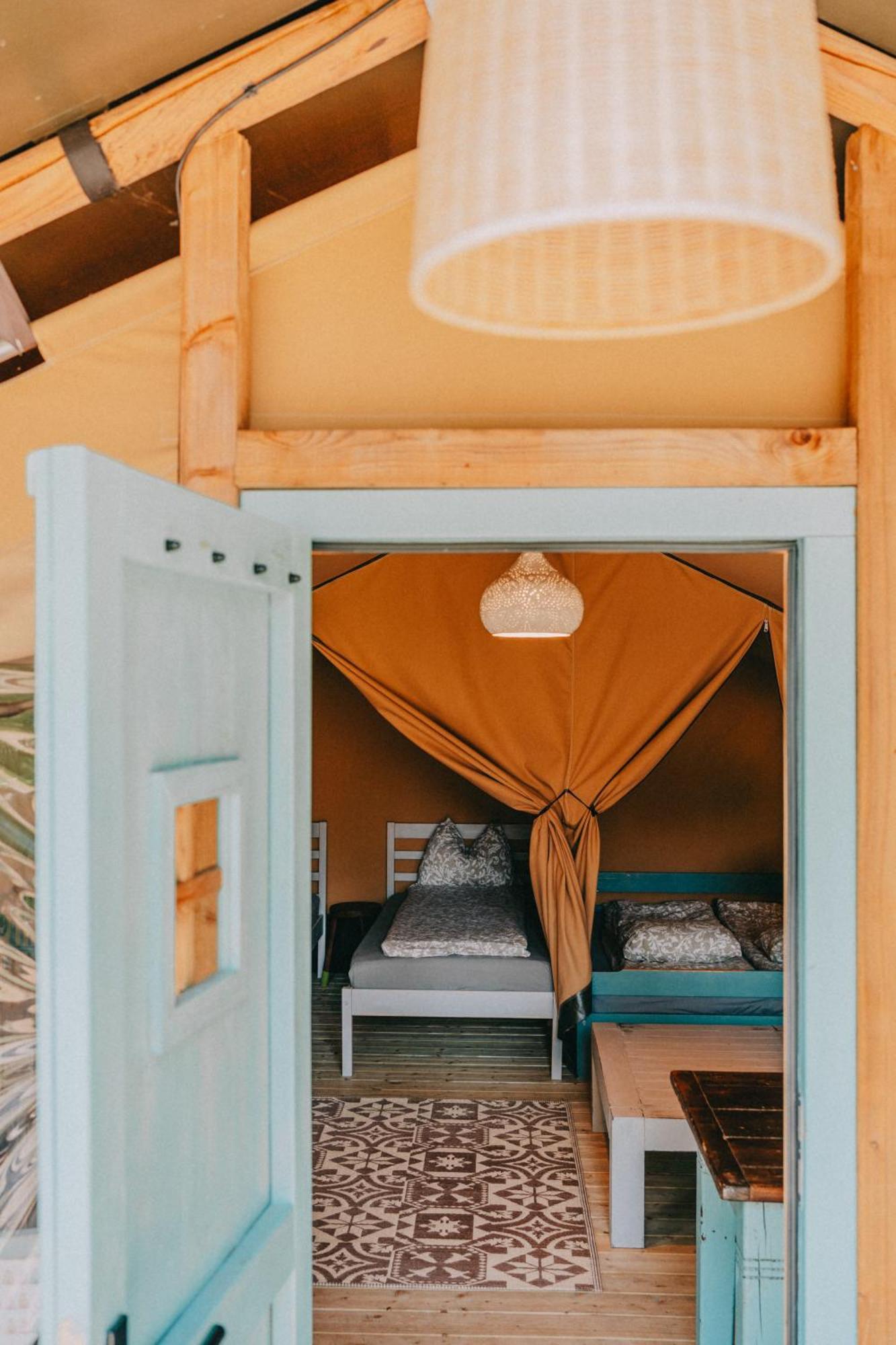 Rendes Glamping Hotel Balatonrendes Exterior foto