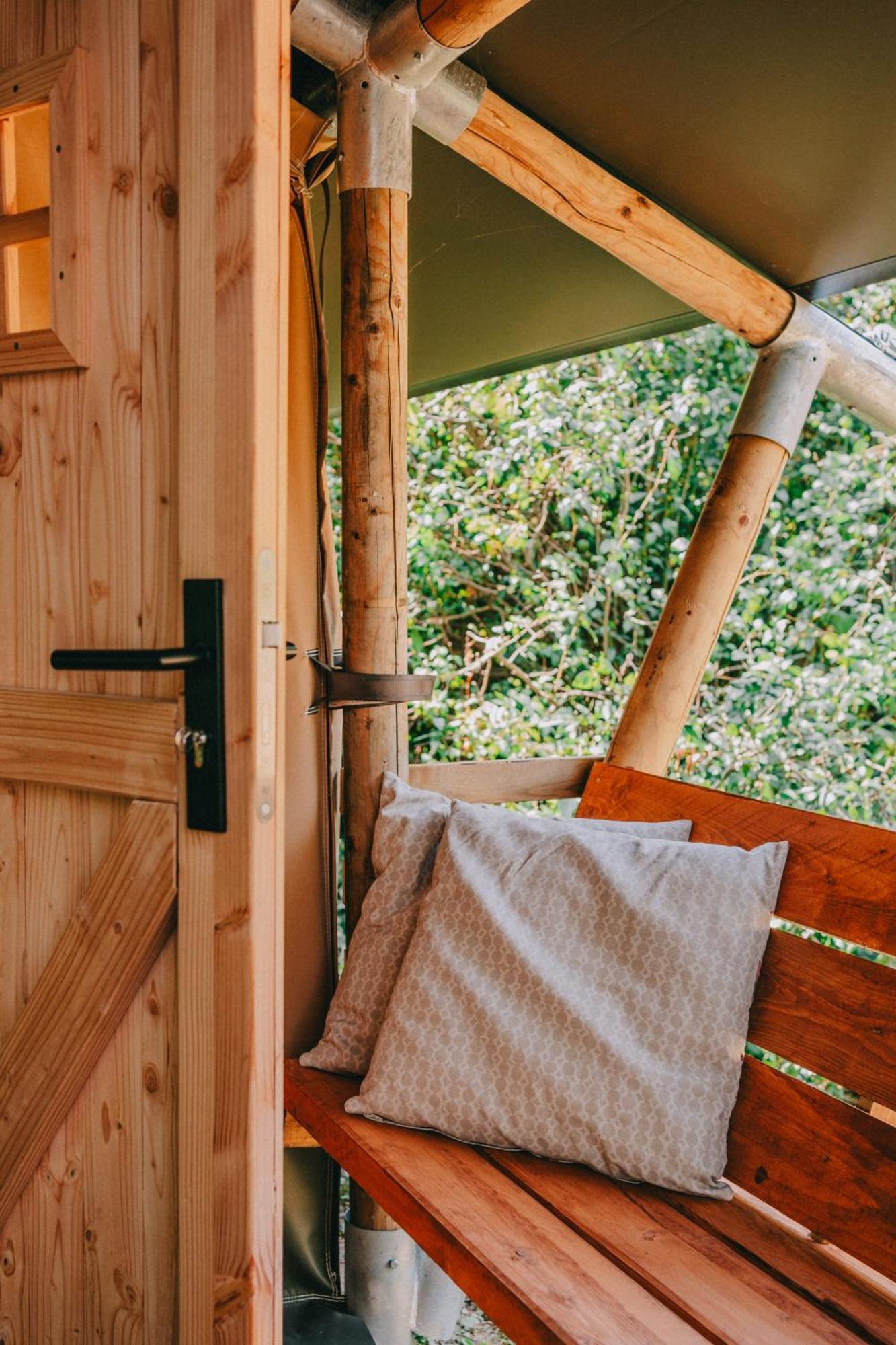 Rendes Glamping Hotel Balatonrendes Exterior foto