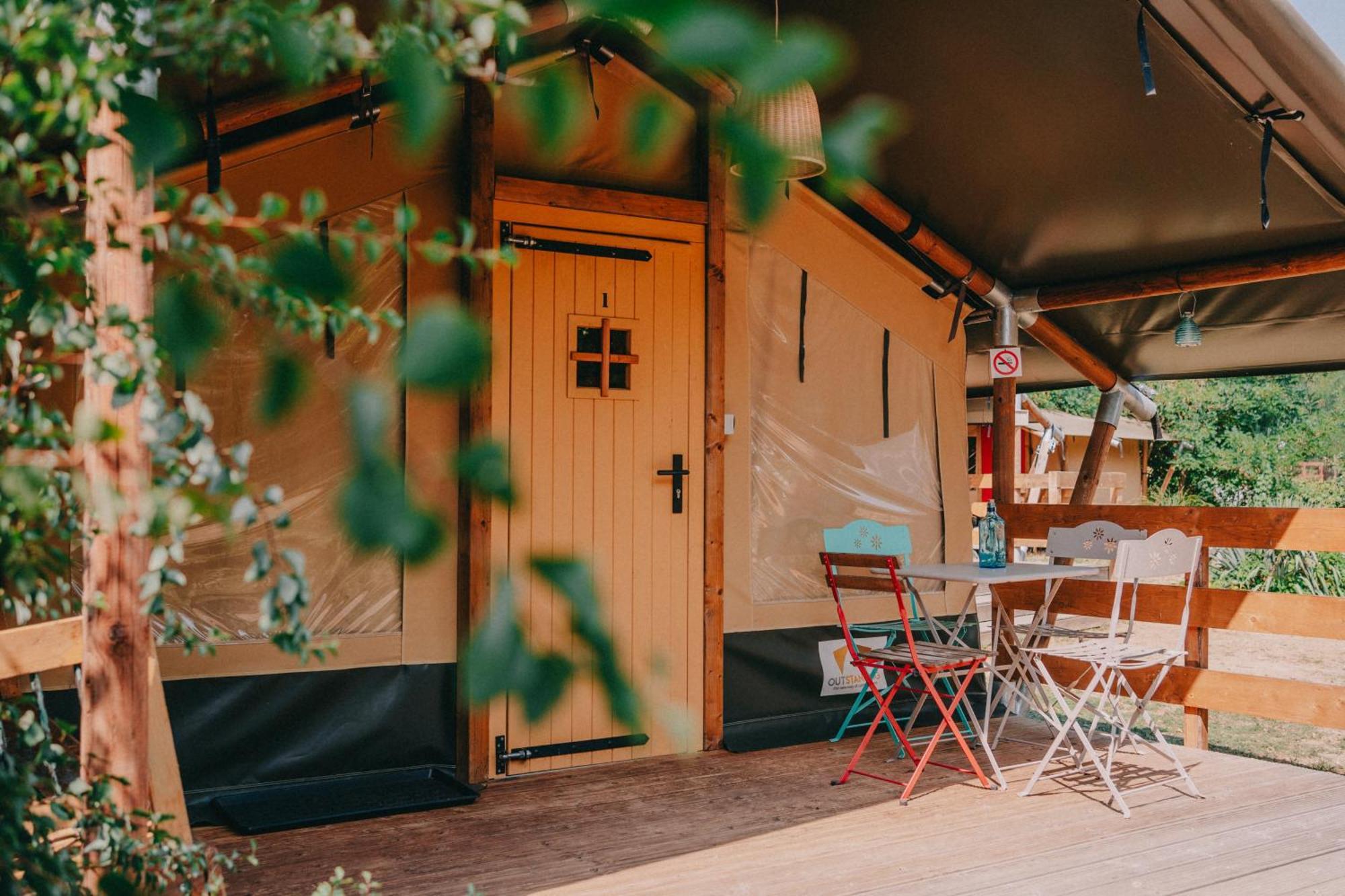 Rendes Glamping Hotel Balatonrendes Exterior foto