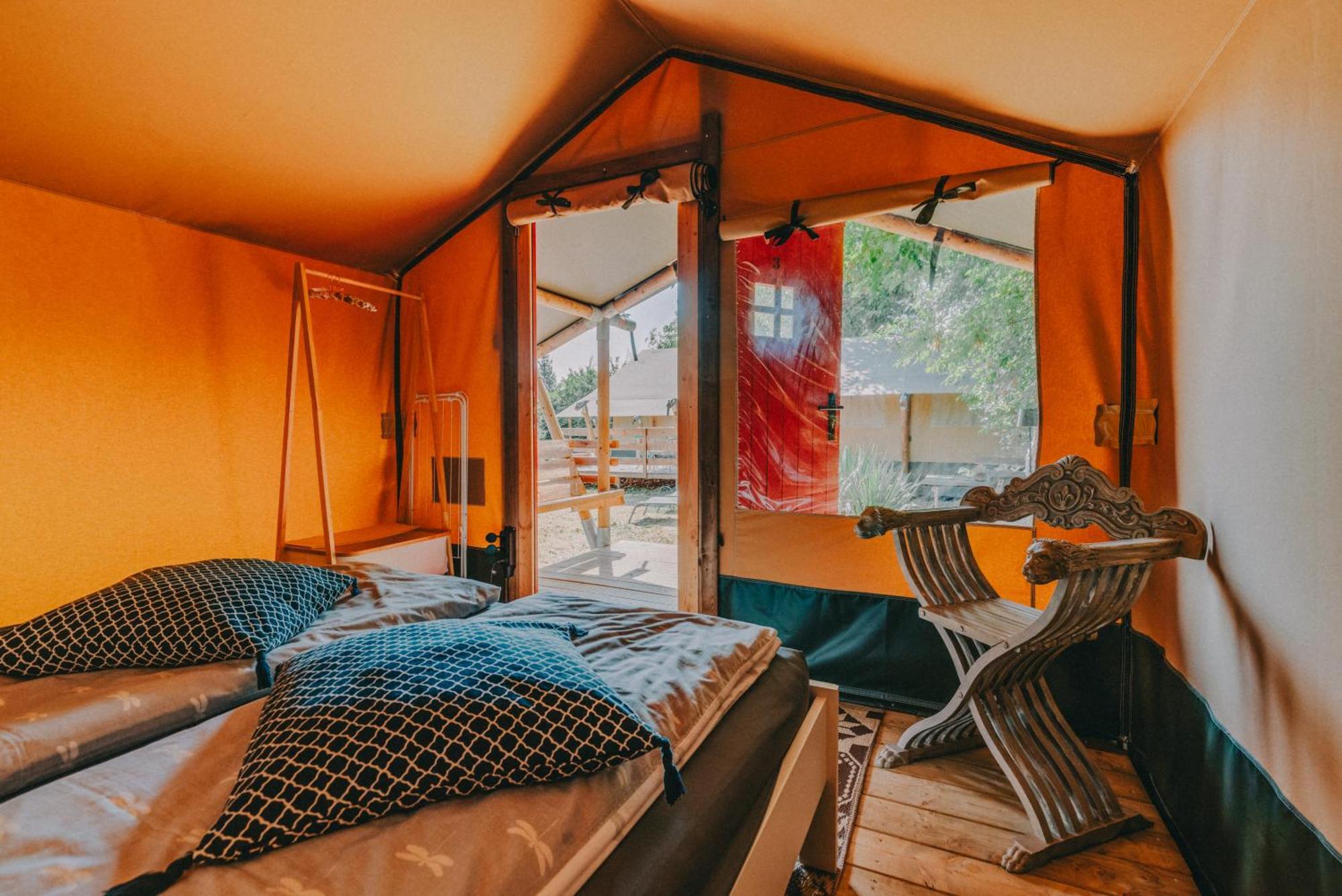 Rendes Glamping Hotel Balatonrendes Exterior foto